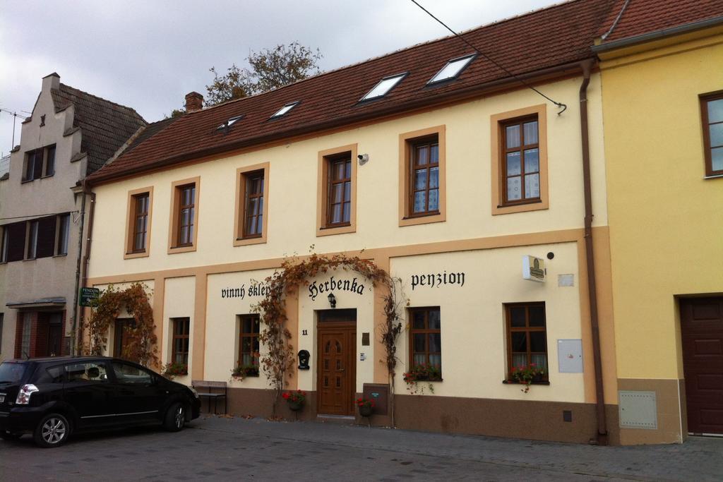 Hustopeče 赫本卡旅馆酒店 外观 照片